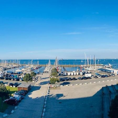 Ferienwohnung Panoramablick Und Den Strand Direkt Vor Der Tuer Kiel Exterior foto