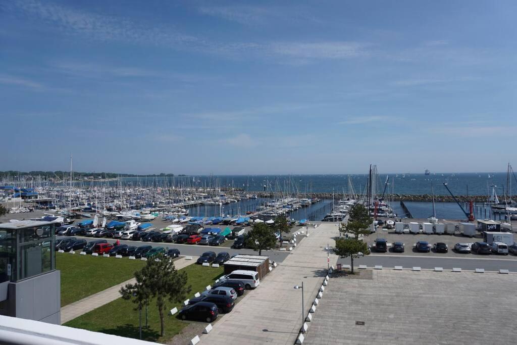 Ferienwohnung Panoramablick Und Den Strand Direkt Vor Der Tuer Kiel Exterior foto